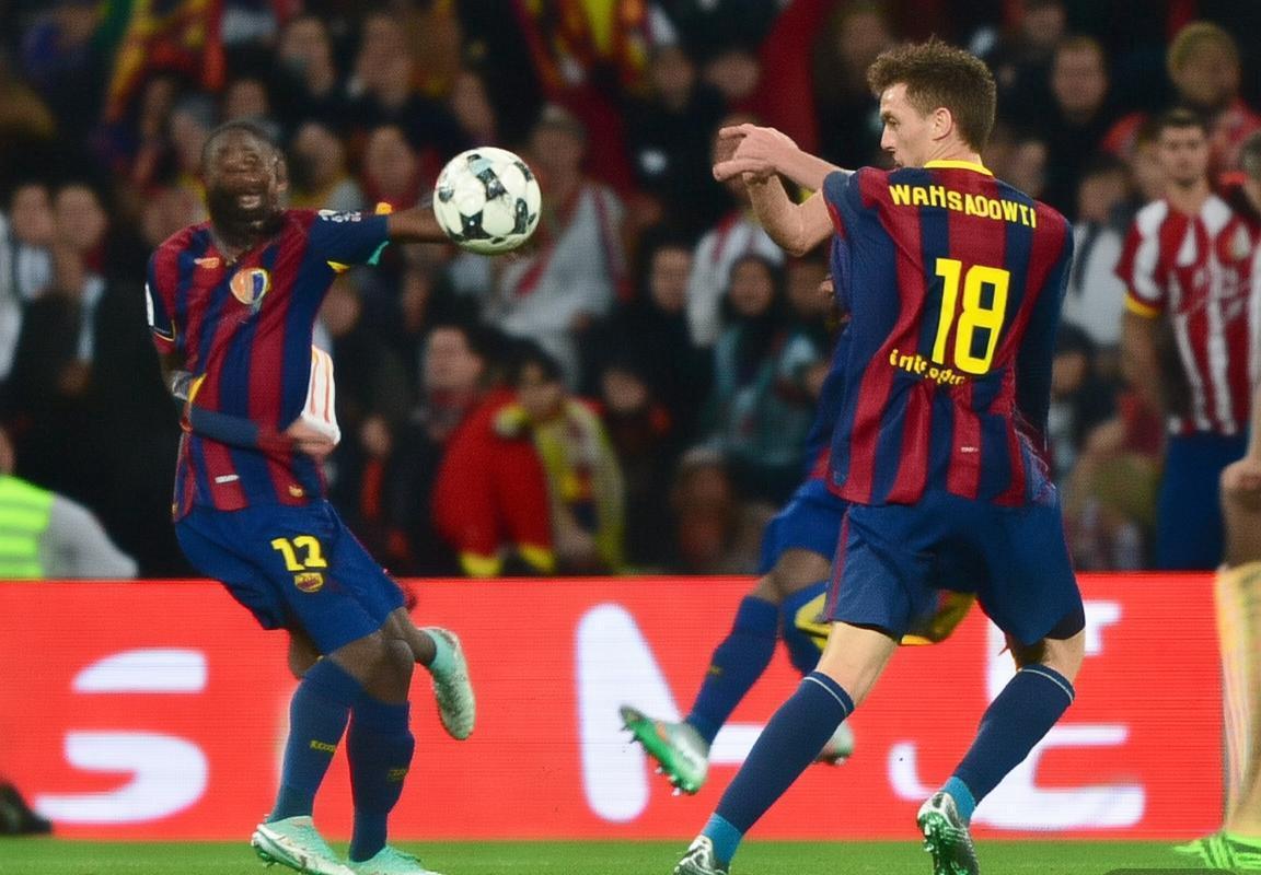 西甲：巴萨逆转马竞，莱万梅开二度助球队五连胜领跑积分榜